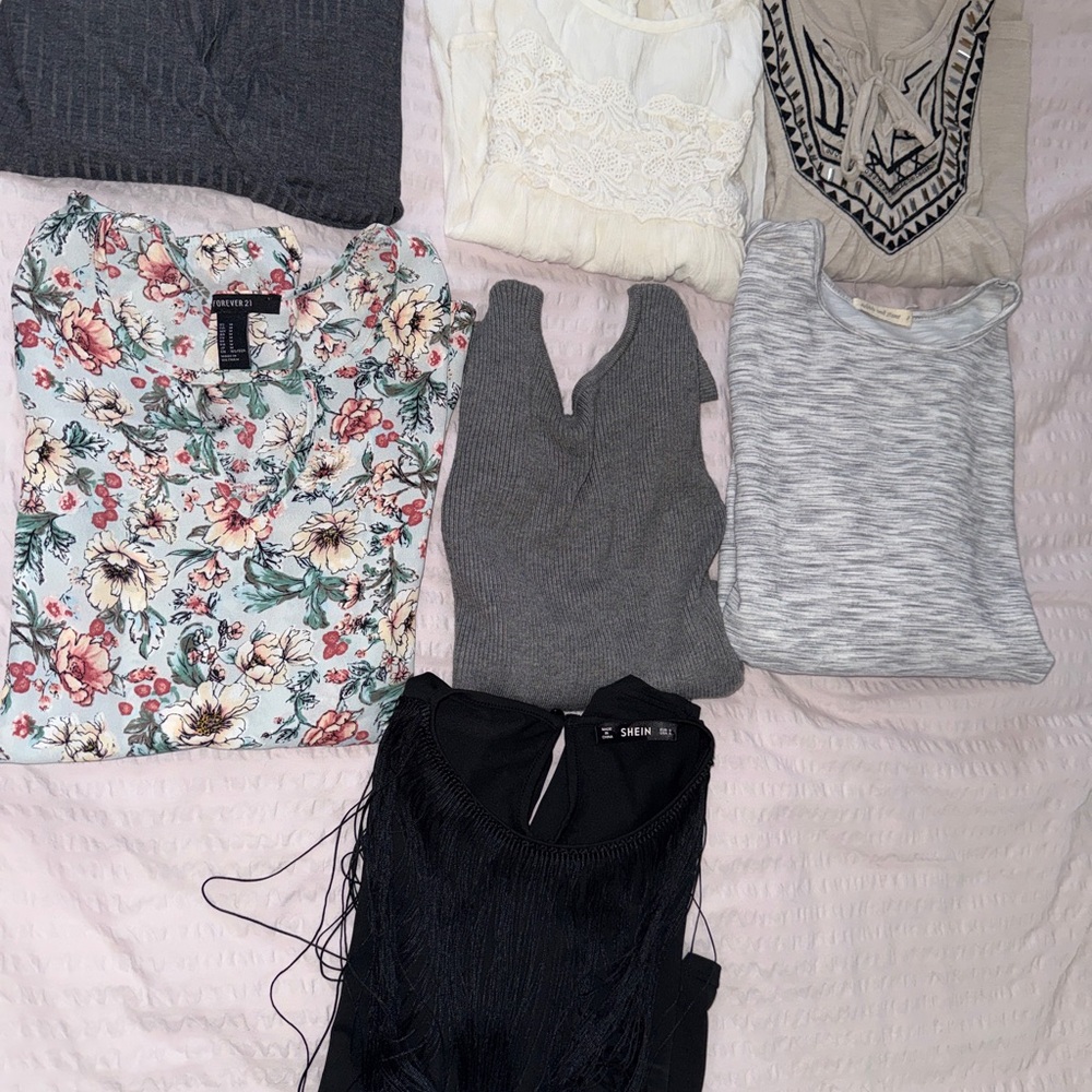 Women’s top bundle